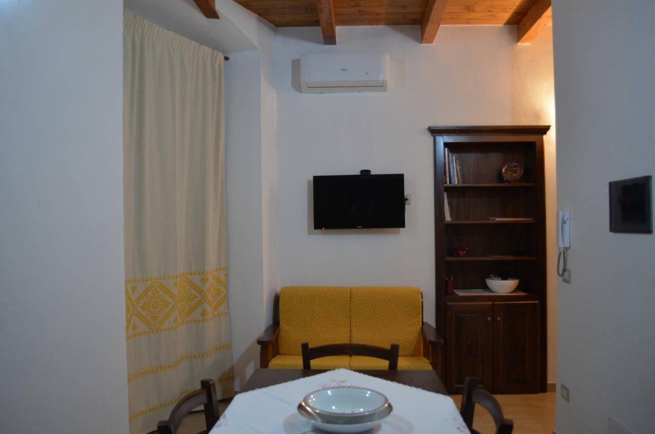 Casa Vacanze La Pavoncella Iglesias Eksteriør billede